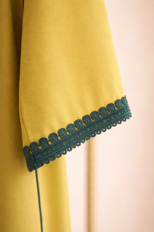 جلابية أنيقة بلون ليموني دافئ