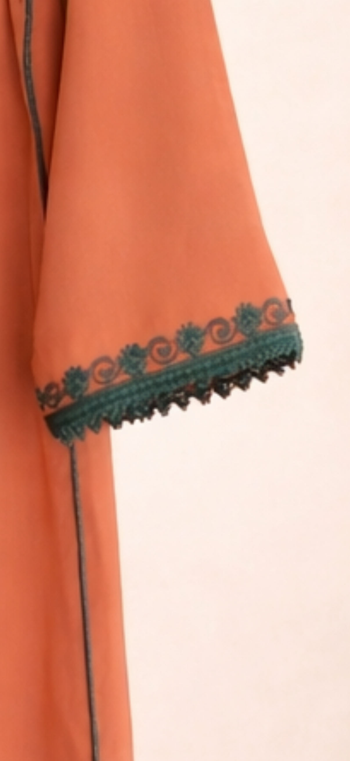 جلابية بسفيفة مغربية اصلية مع حزام