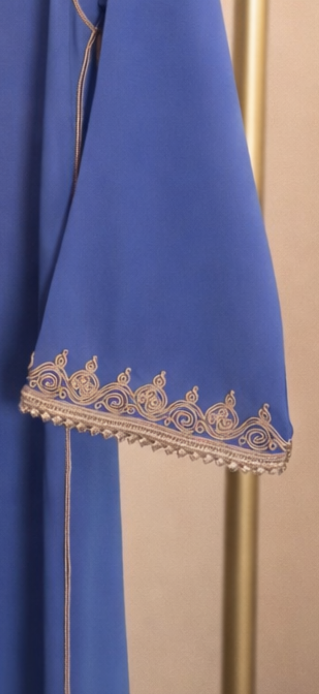 جلابية مغربية فاخرة – إصدار راقٍ بأربعة ألوان مميزة